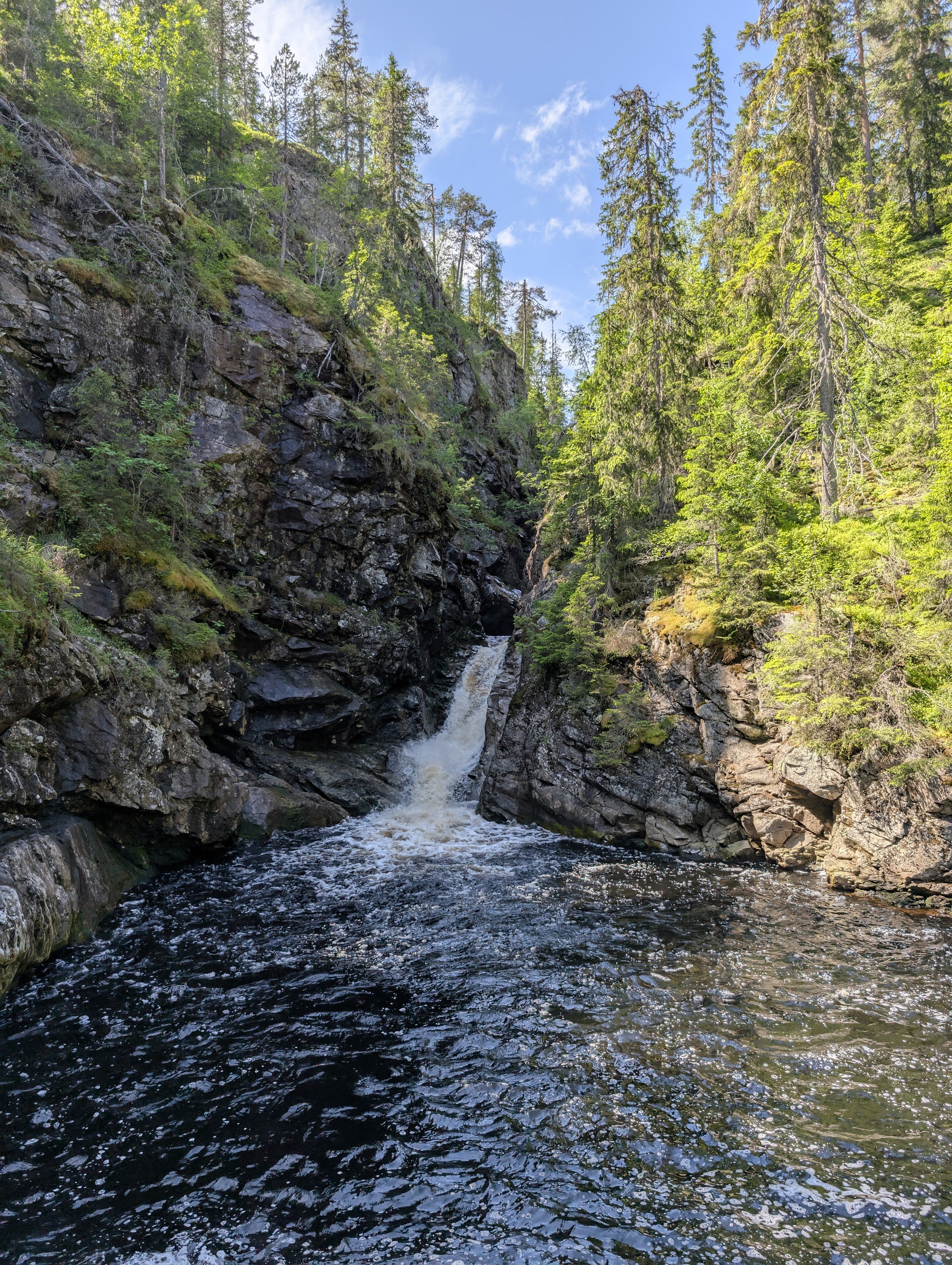 ØKSNES Falls